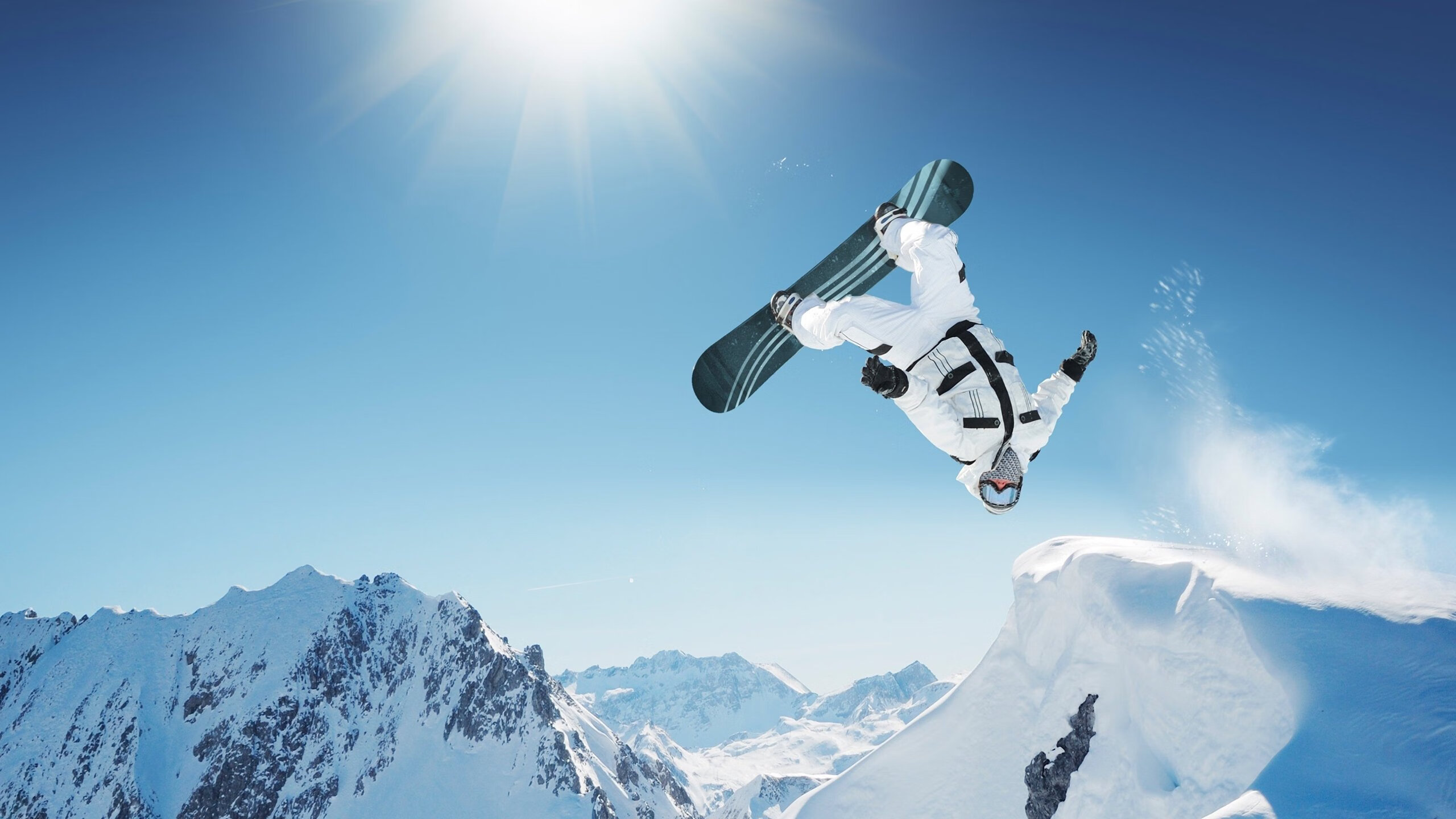 爱游戏官网-【高科技训练装备】从“纸上谈兵”到“数码提升”，高科技武器装备